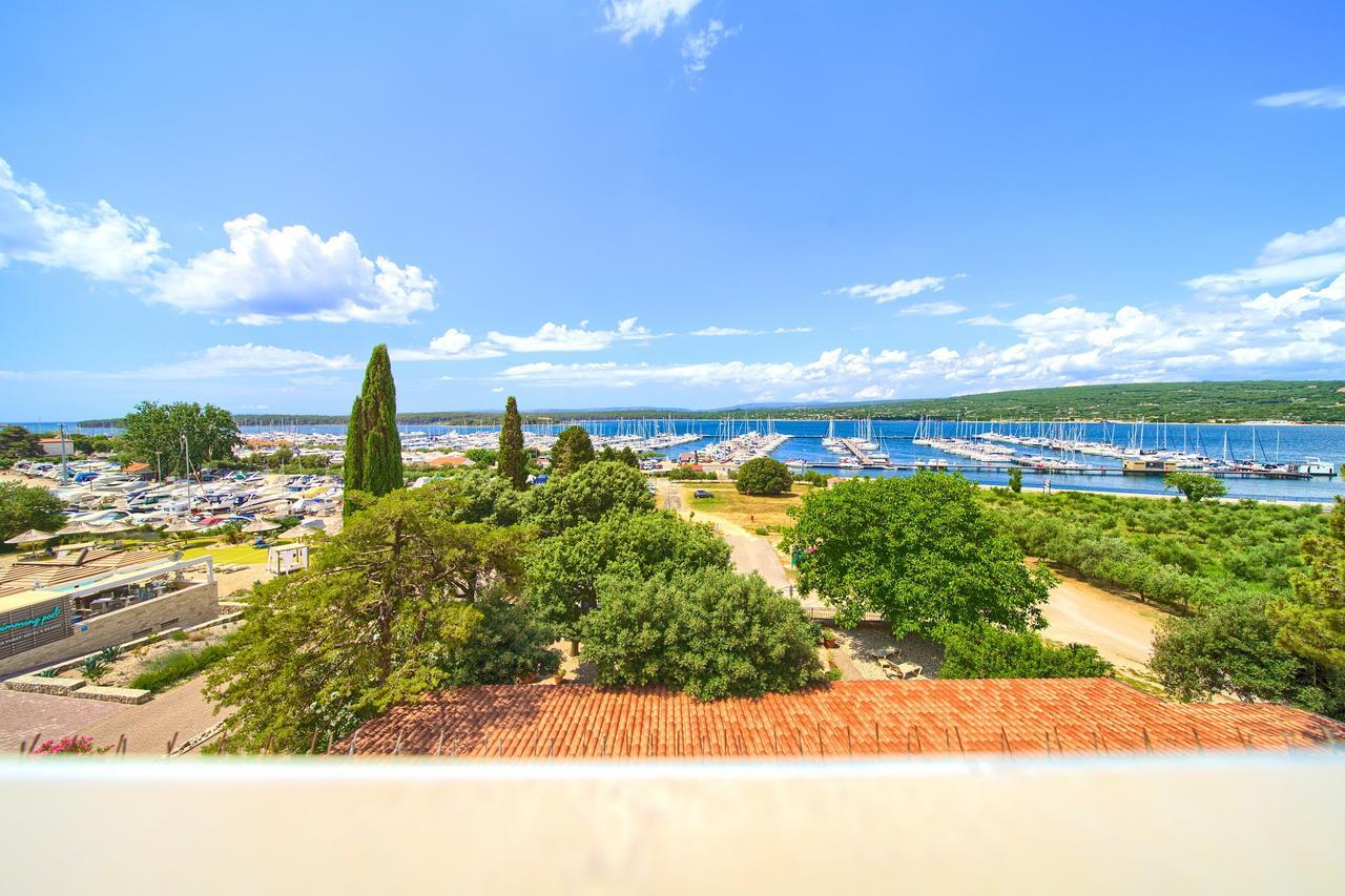 Suite Sea View Attic