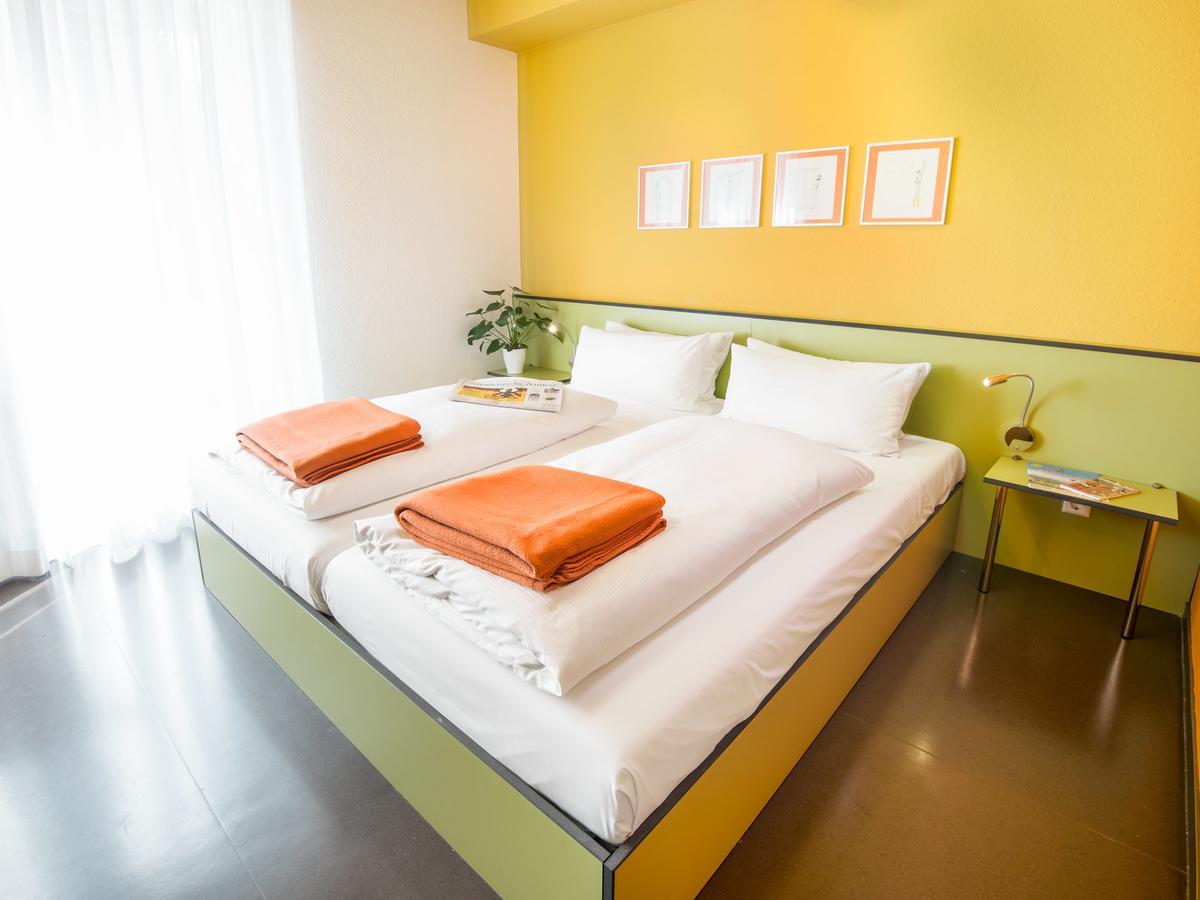 Double Room Extra Bed,664780338:JPEG