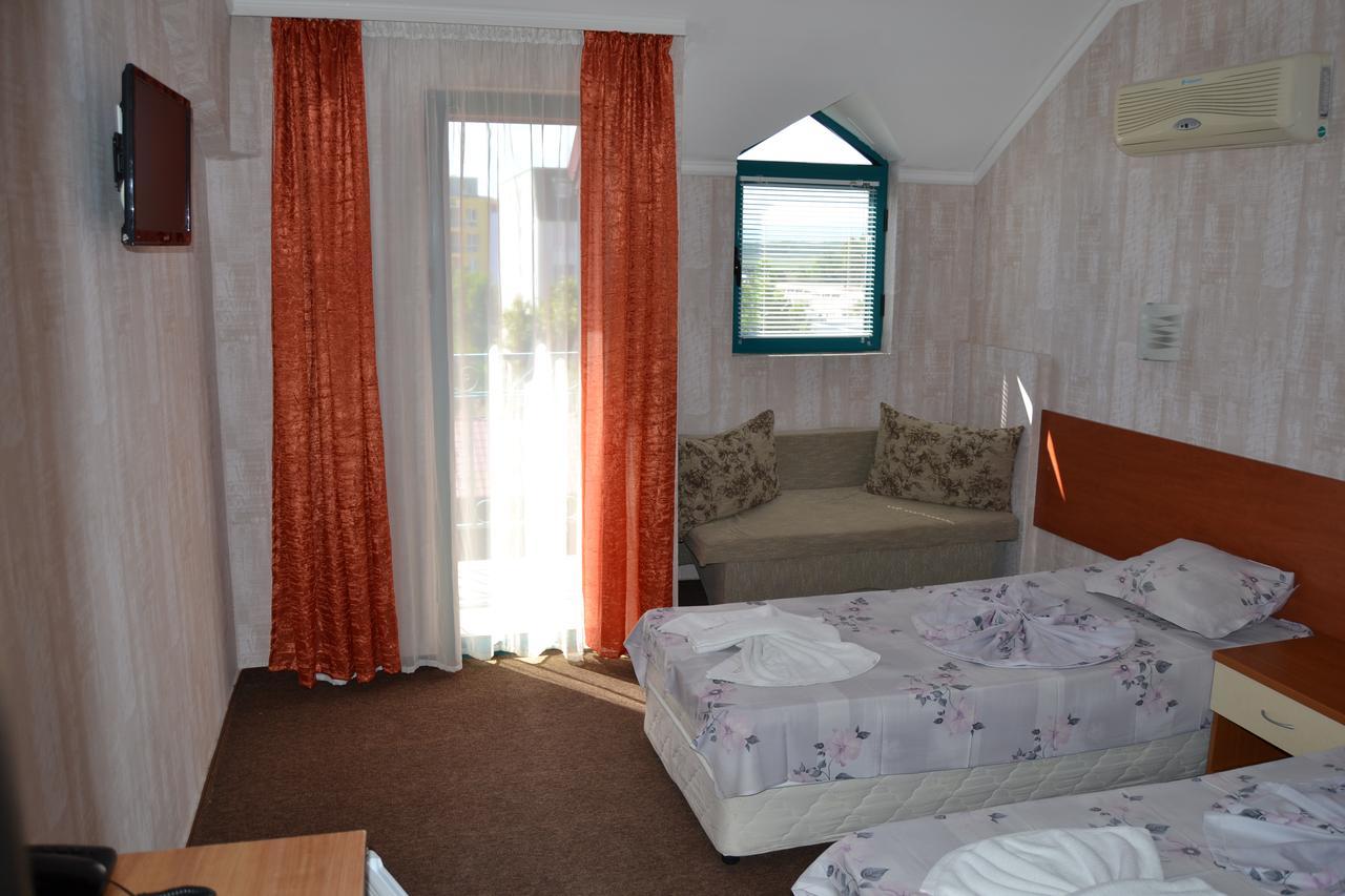 Double Room,665163399:JPEG