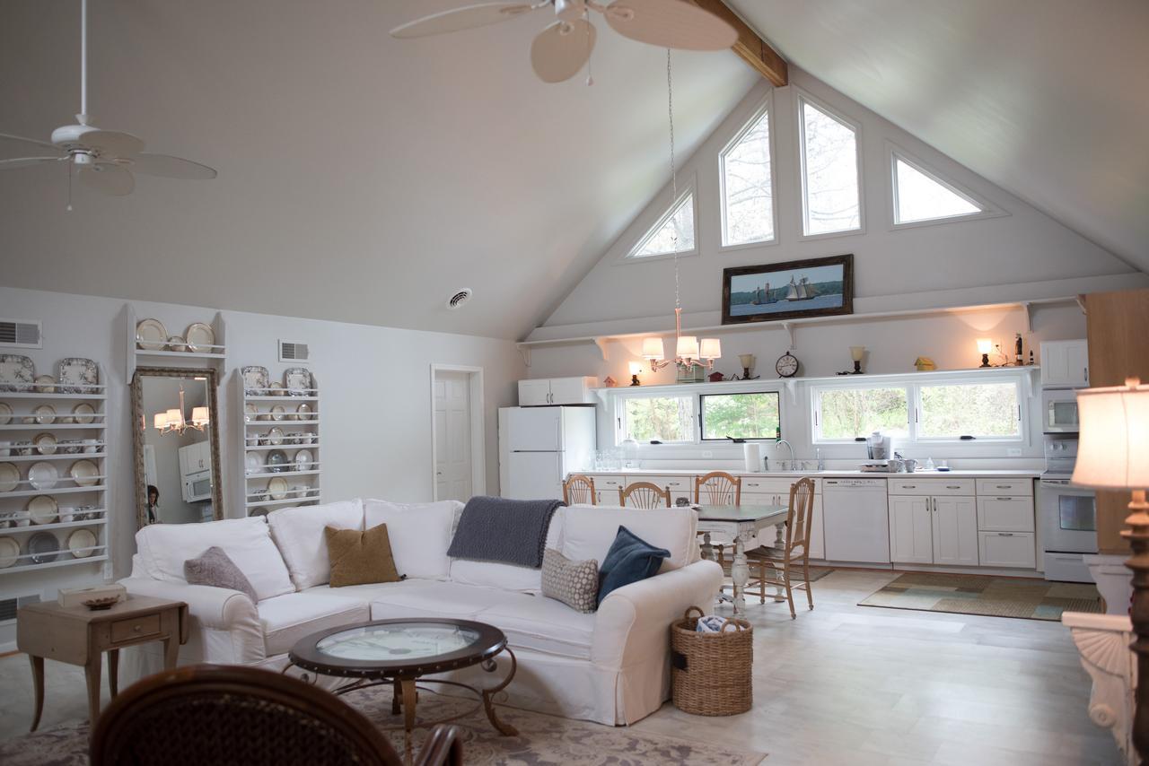 Two-Bedroom Chalet,667054179:JPEG