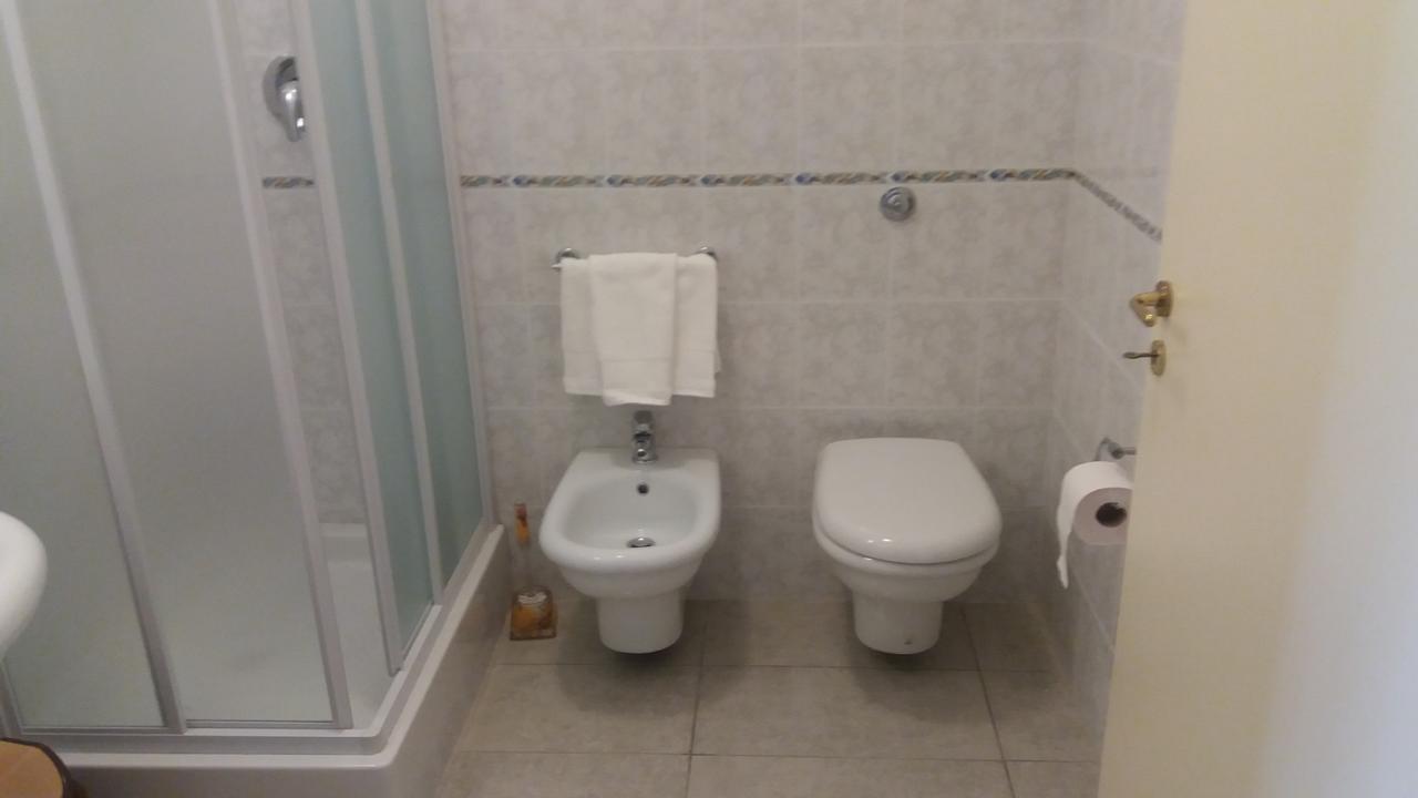 Twin Room Private Bathroom