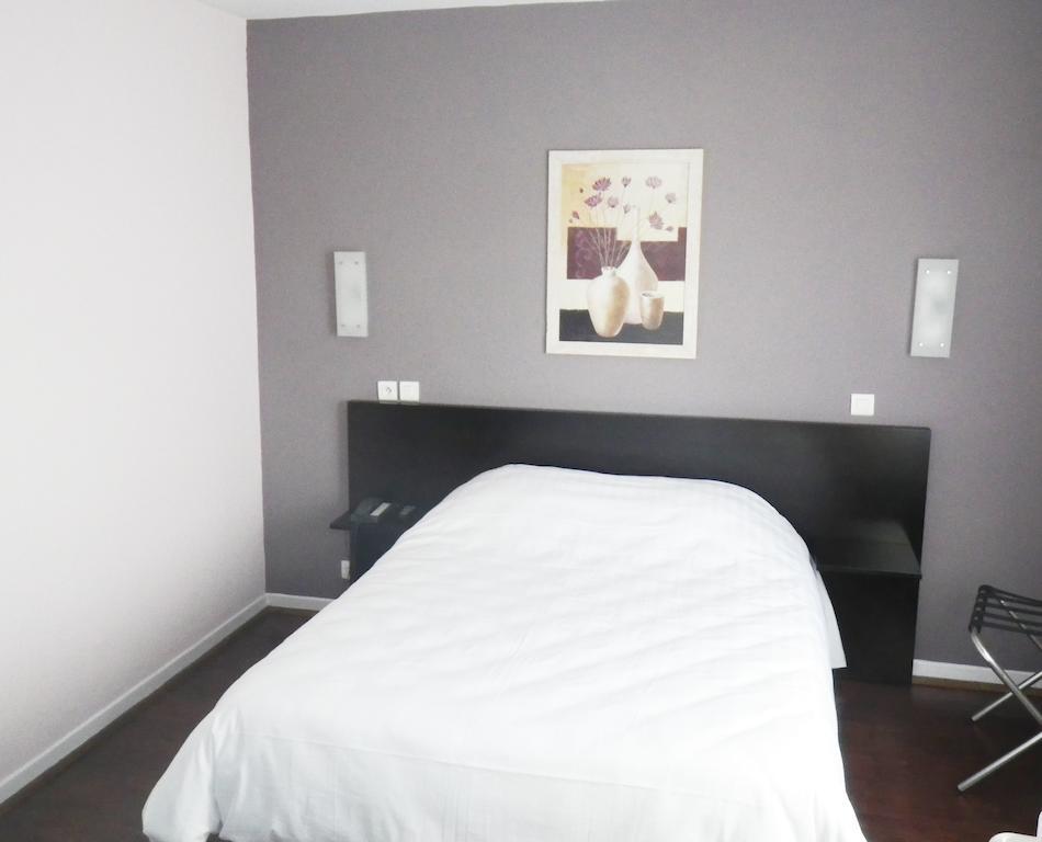 Single Room,135510480:JPEG