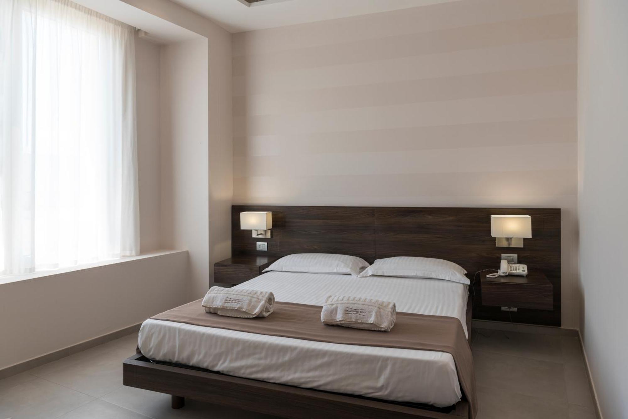 Double Room,677678328:JPEG