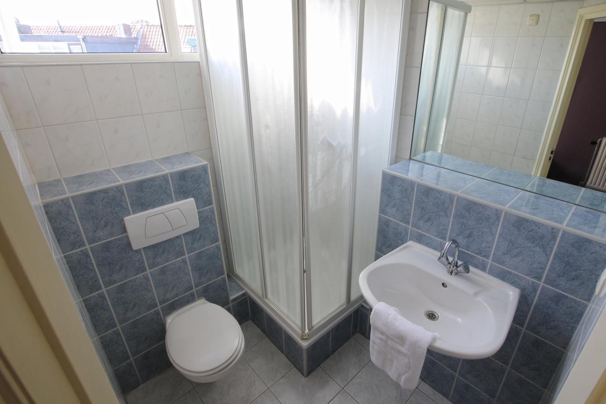 Budget Single Room,118964836:JPEG