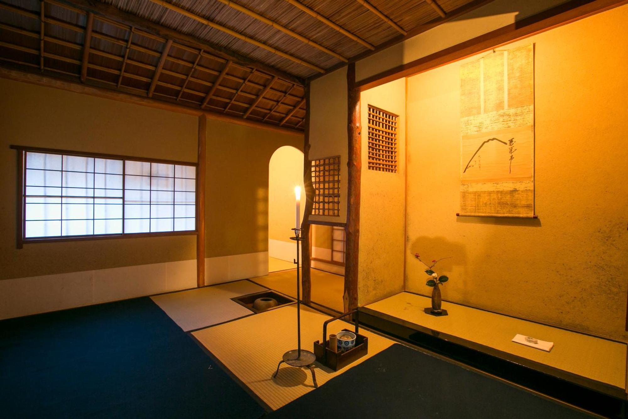 Japanese-Style Room