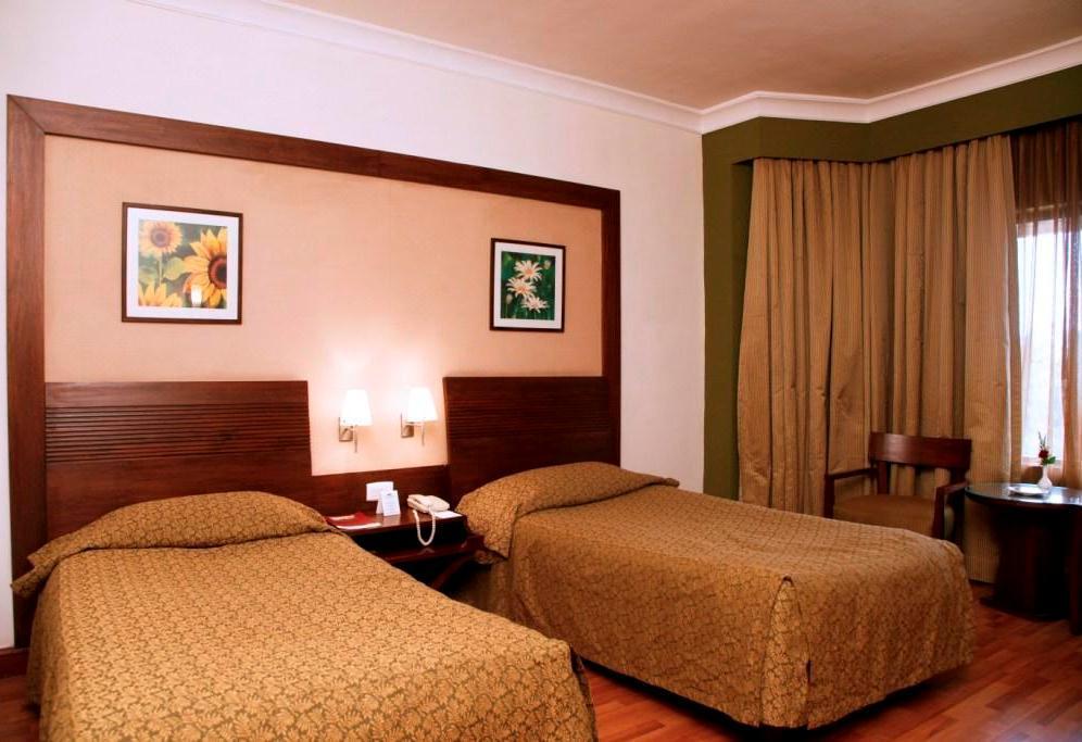 Palm View Deluxe Room Twin Bed