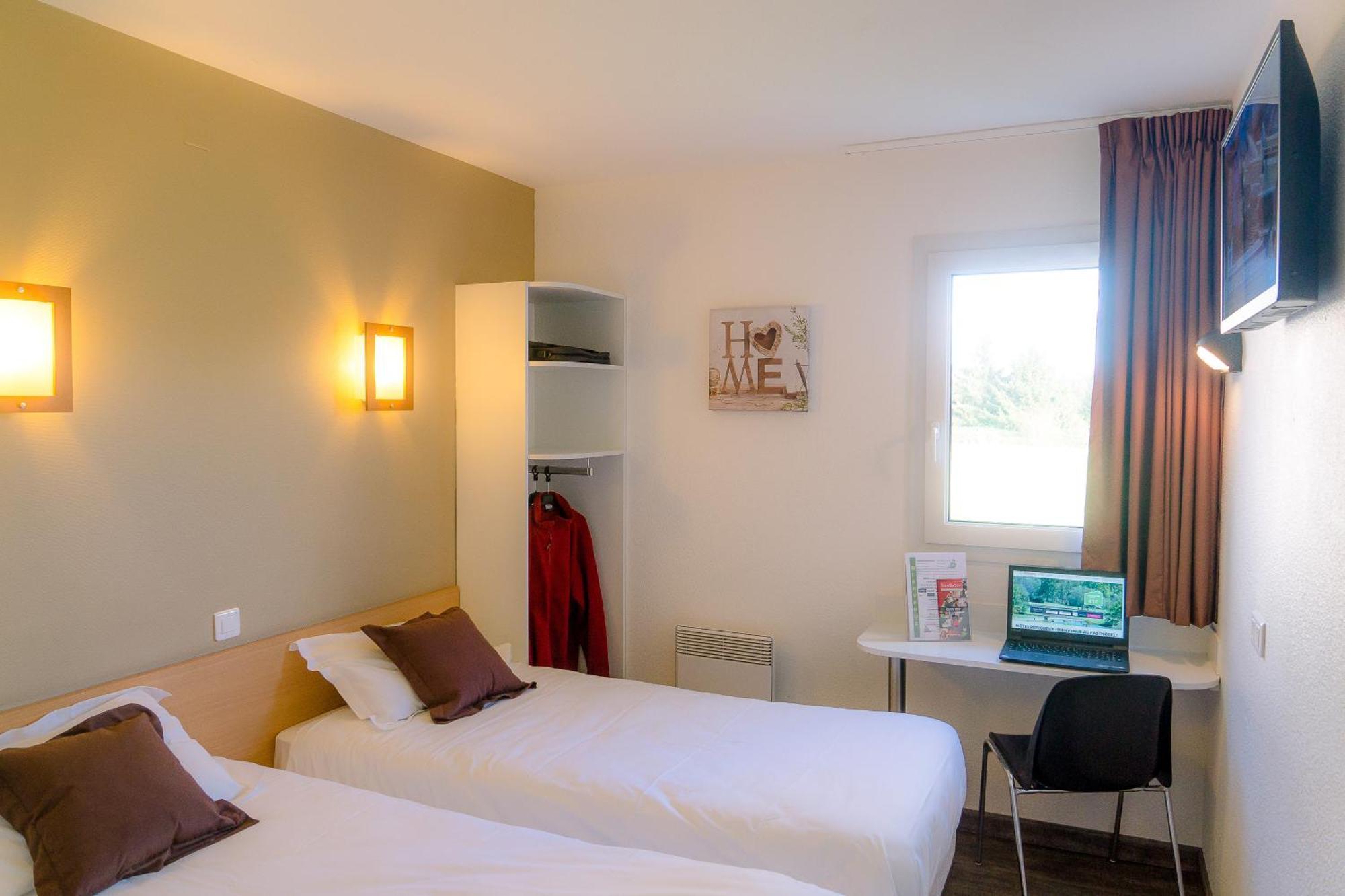 Twin Room,700990381:JPEG