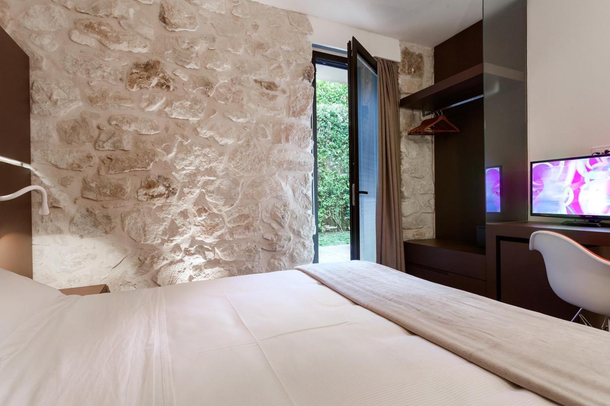 Superior Double or Twin Room Patio
