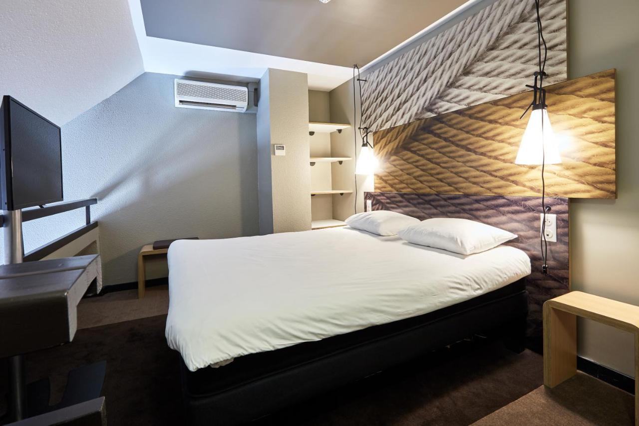 Duplex Room 1 Double Bed 2 Single Beds Balcony,1771819570:JPEG