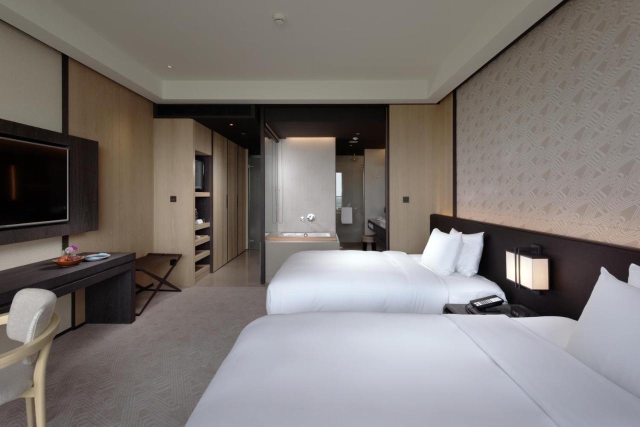 Standard Twin Room Balcony