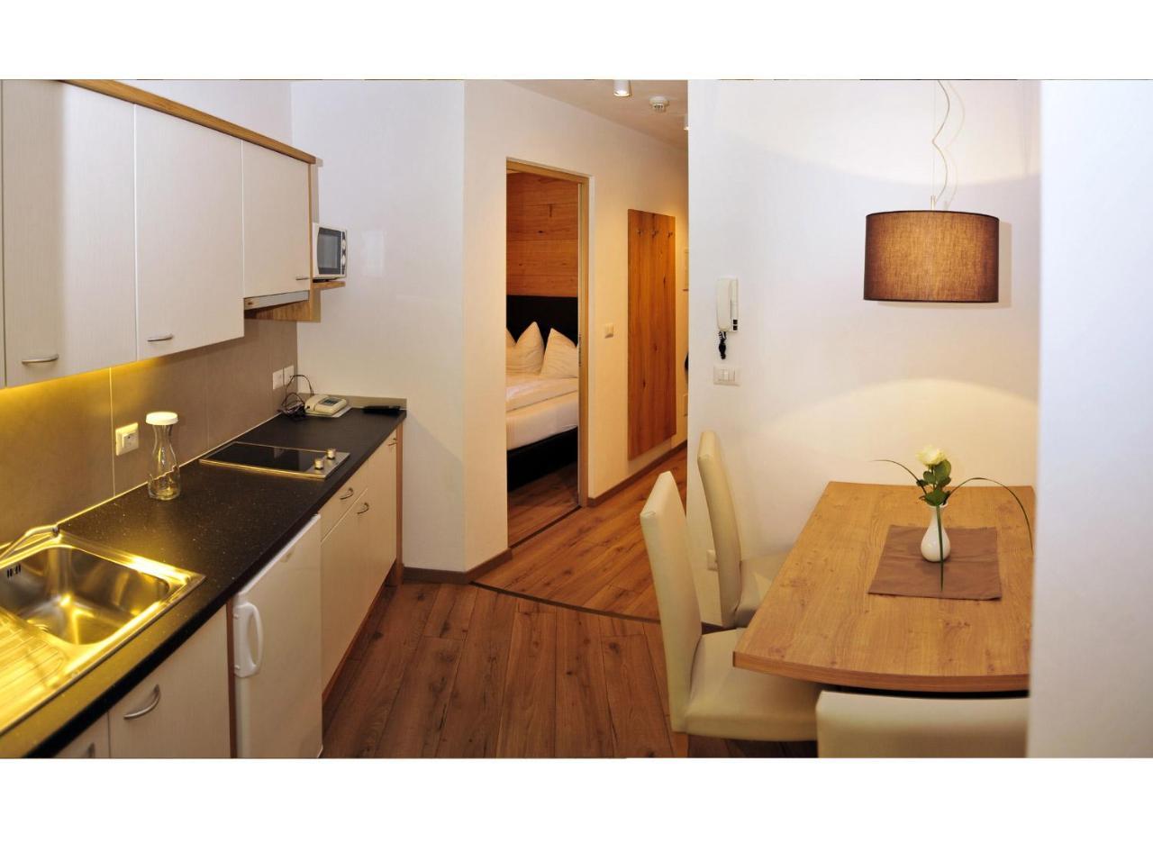 Deluxe Two-Bedroom Apartment,750074447:JPEG