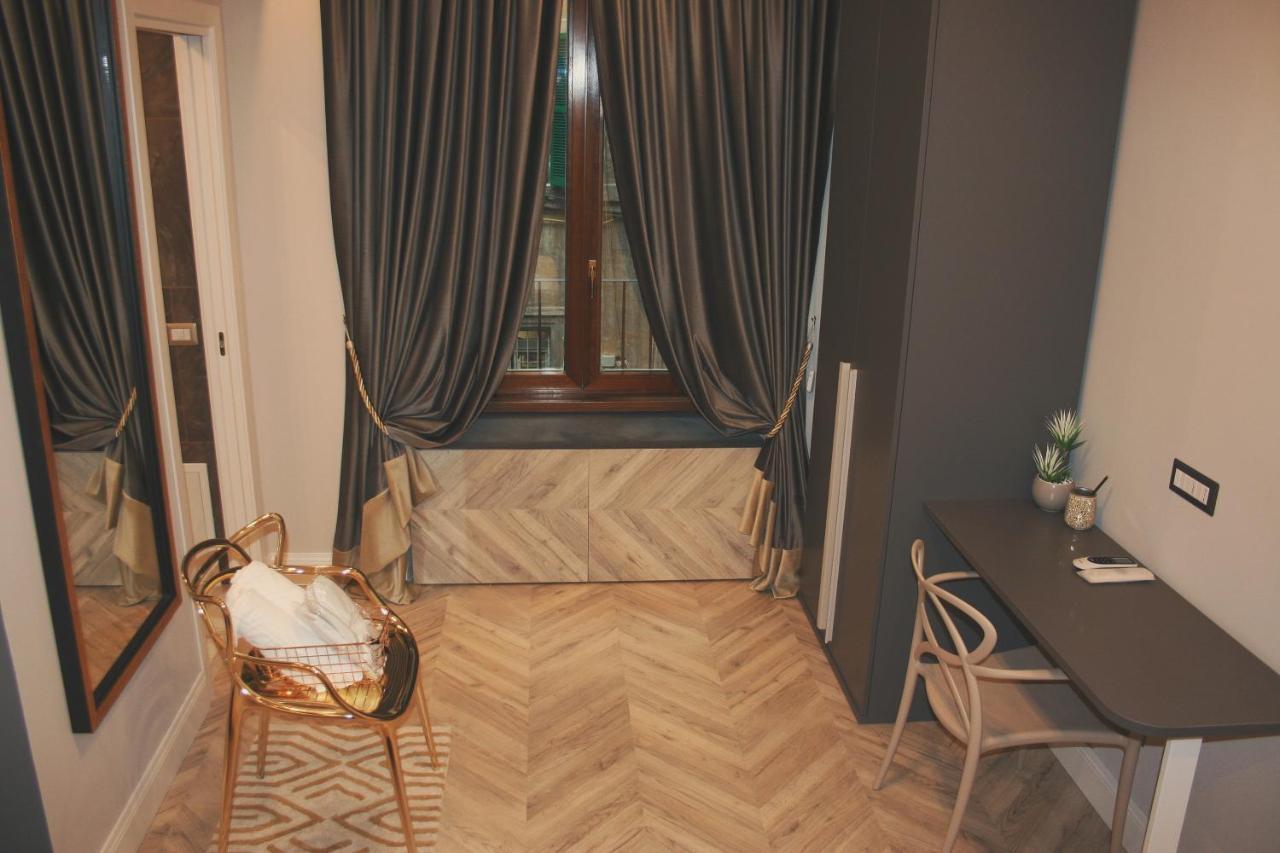 Small Double Room,762722035:JPEG