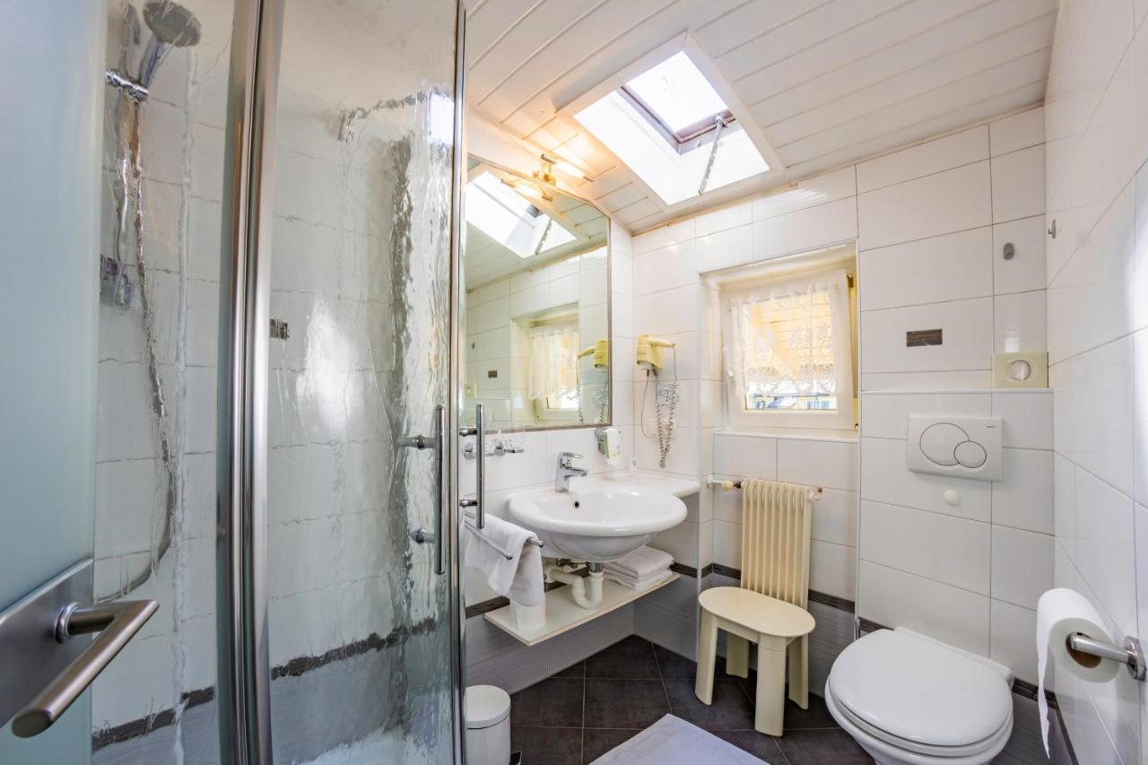 Standard Double Room with Balcony,776634862:JPEG
