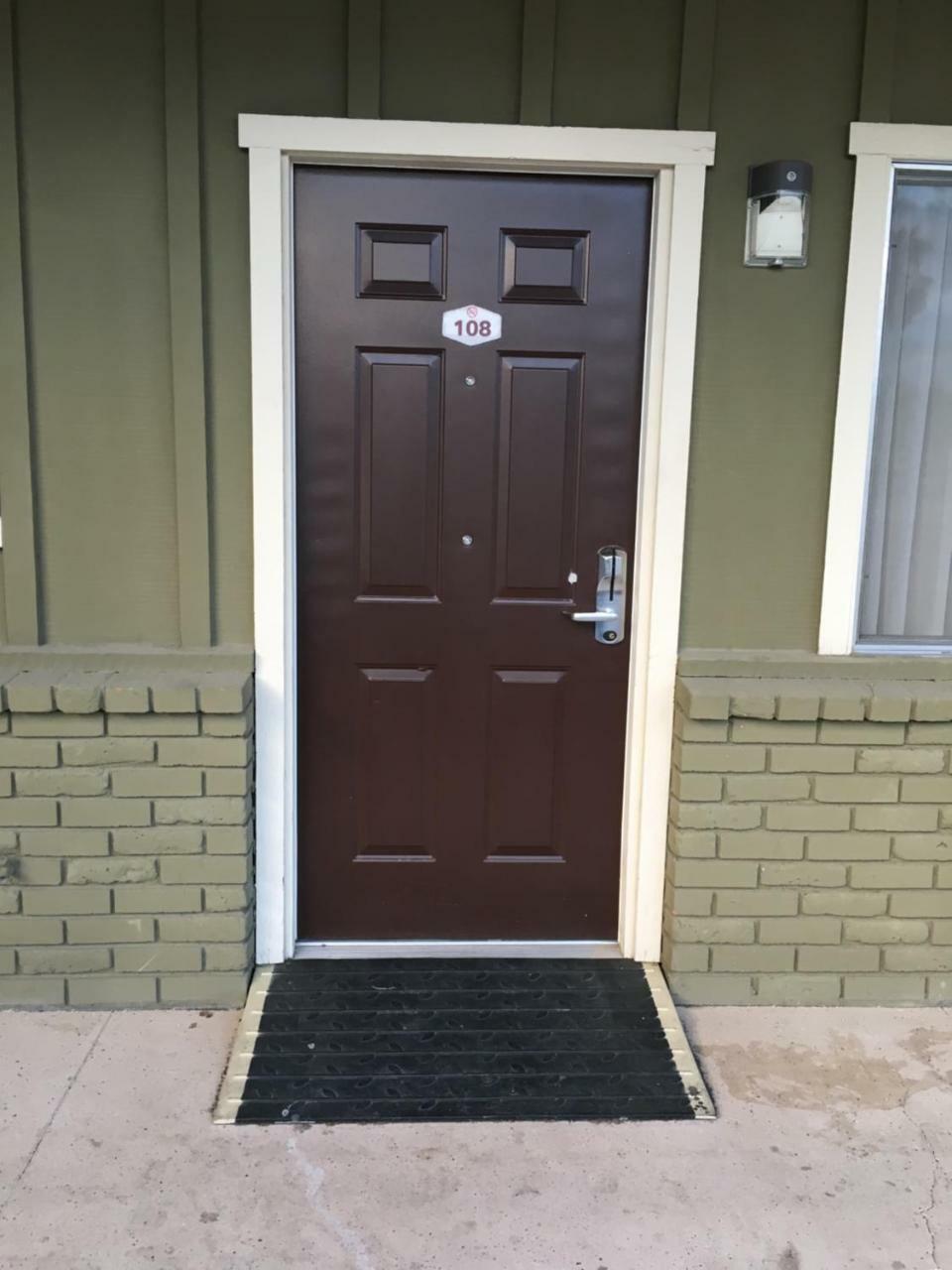 Deluxe Suite,780927558:JPEG