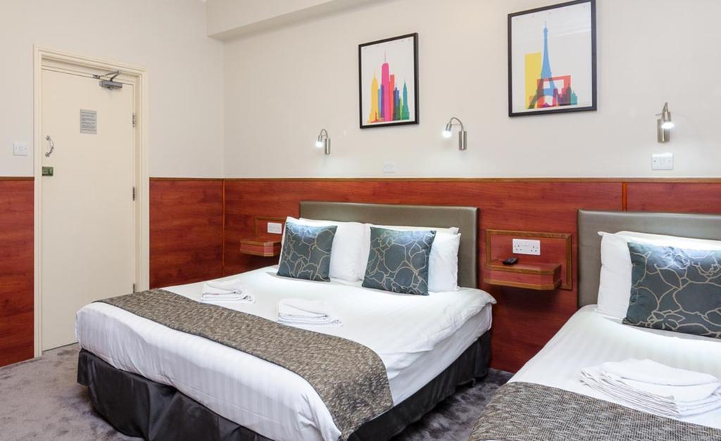 Triple Room,1279427488:JPEG