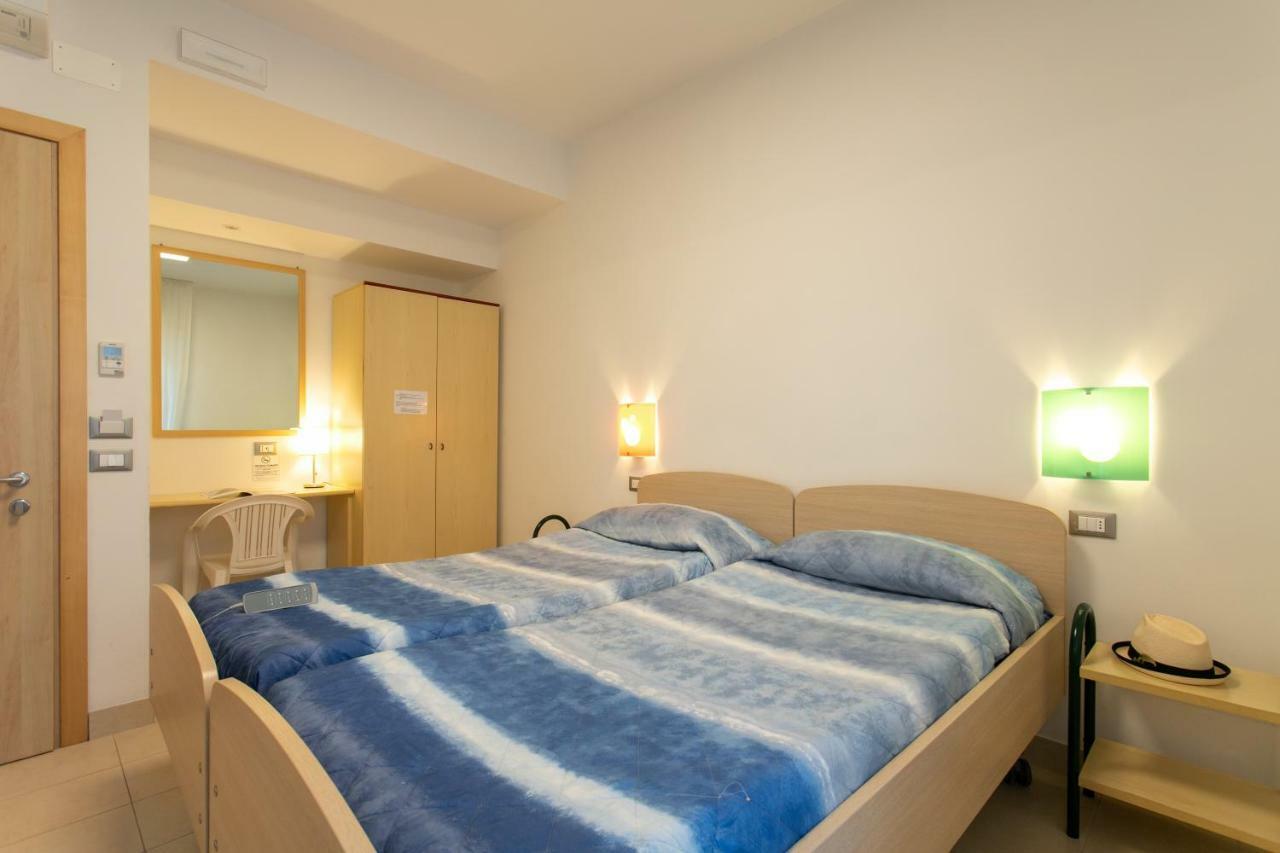 Doppel-/Zweibettzimmer - barrierefrei