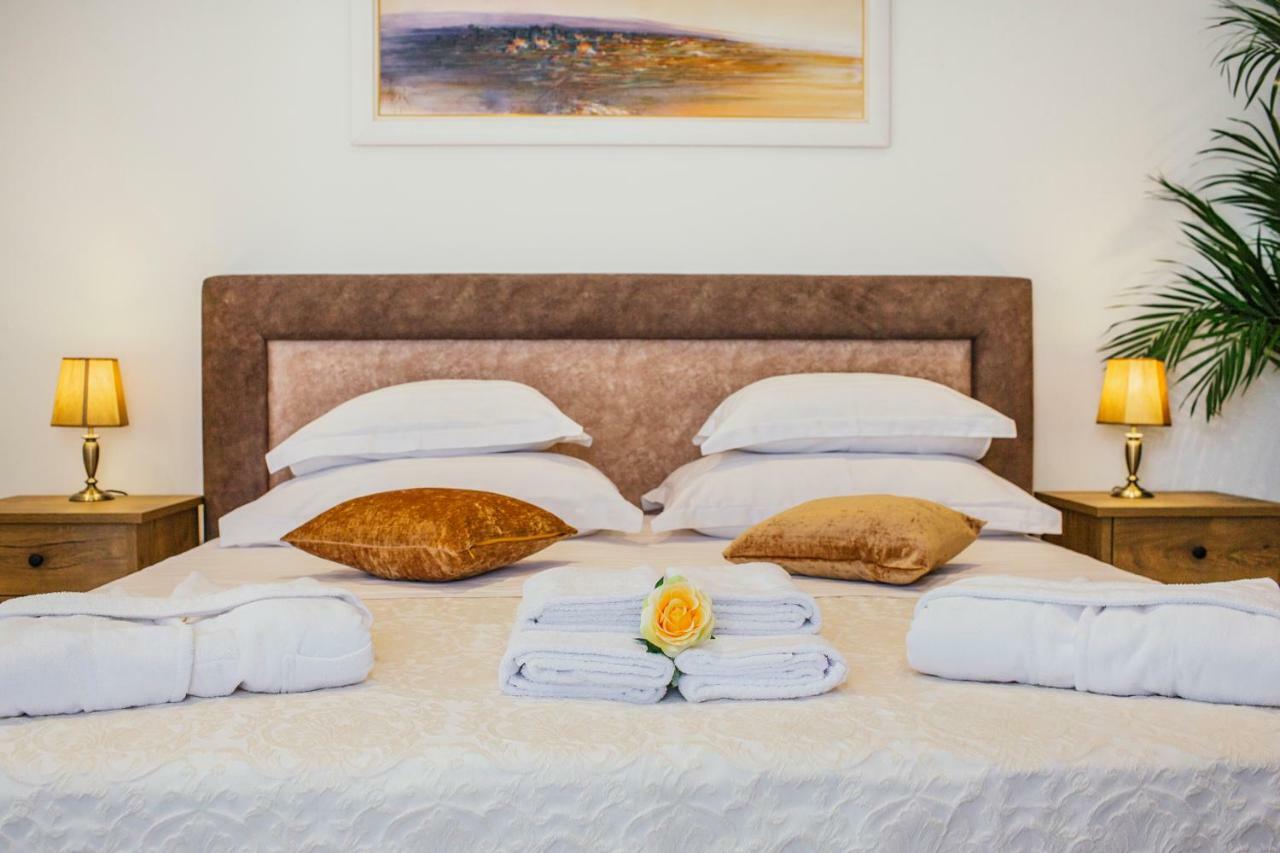 Deluxe Double or Twin Room with Balcony