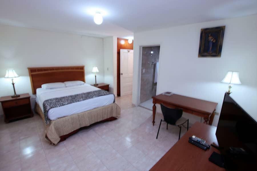 Deluxe Queen Room