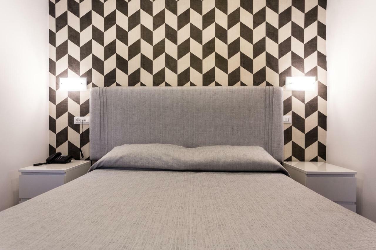 Double or Twin Room,815661452:JPEG