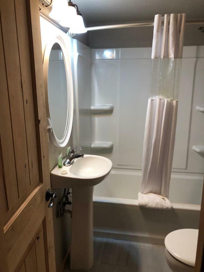 Two-Bedroom Suite,1772917054:JPEG