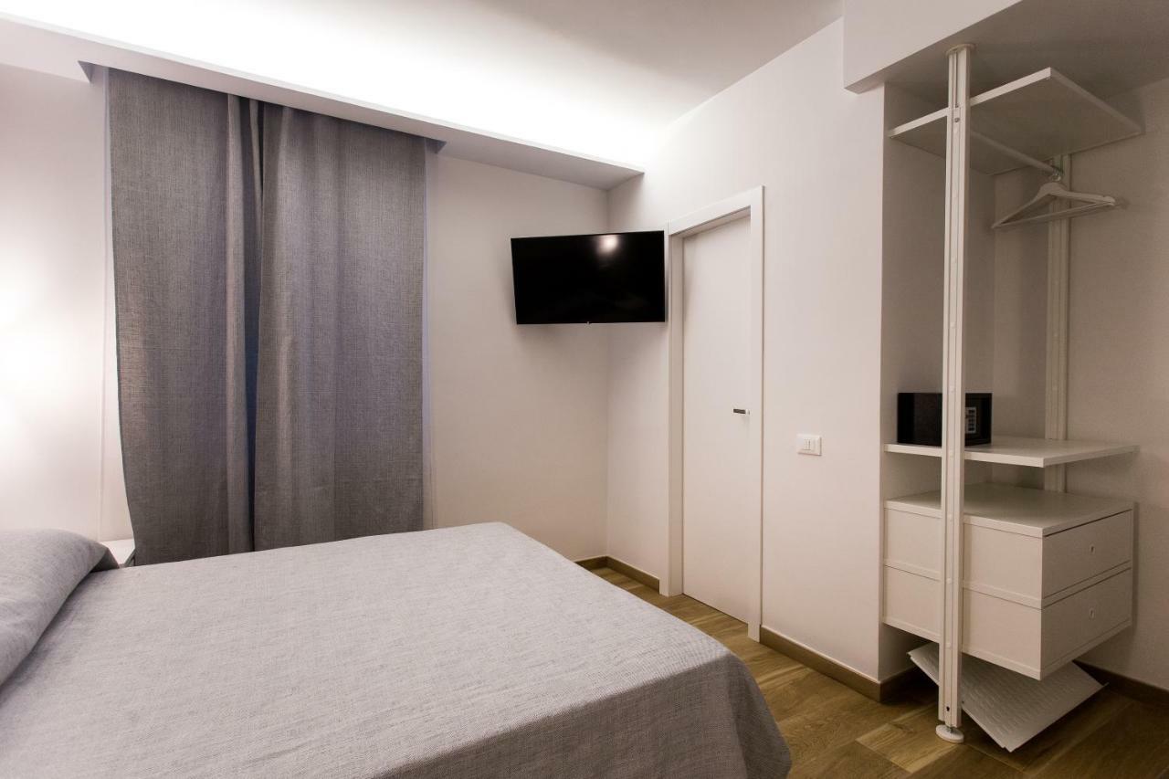 Deluxe Triple Room Terrace