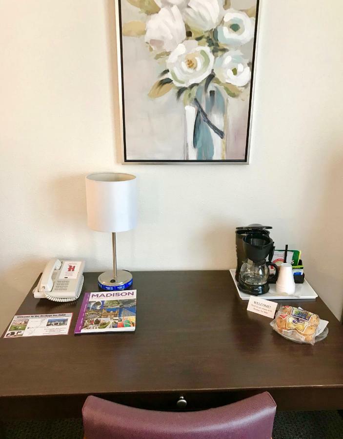 Family Room,1313628211:JPEG