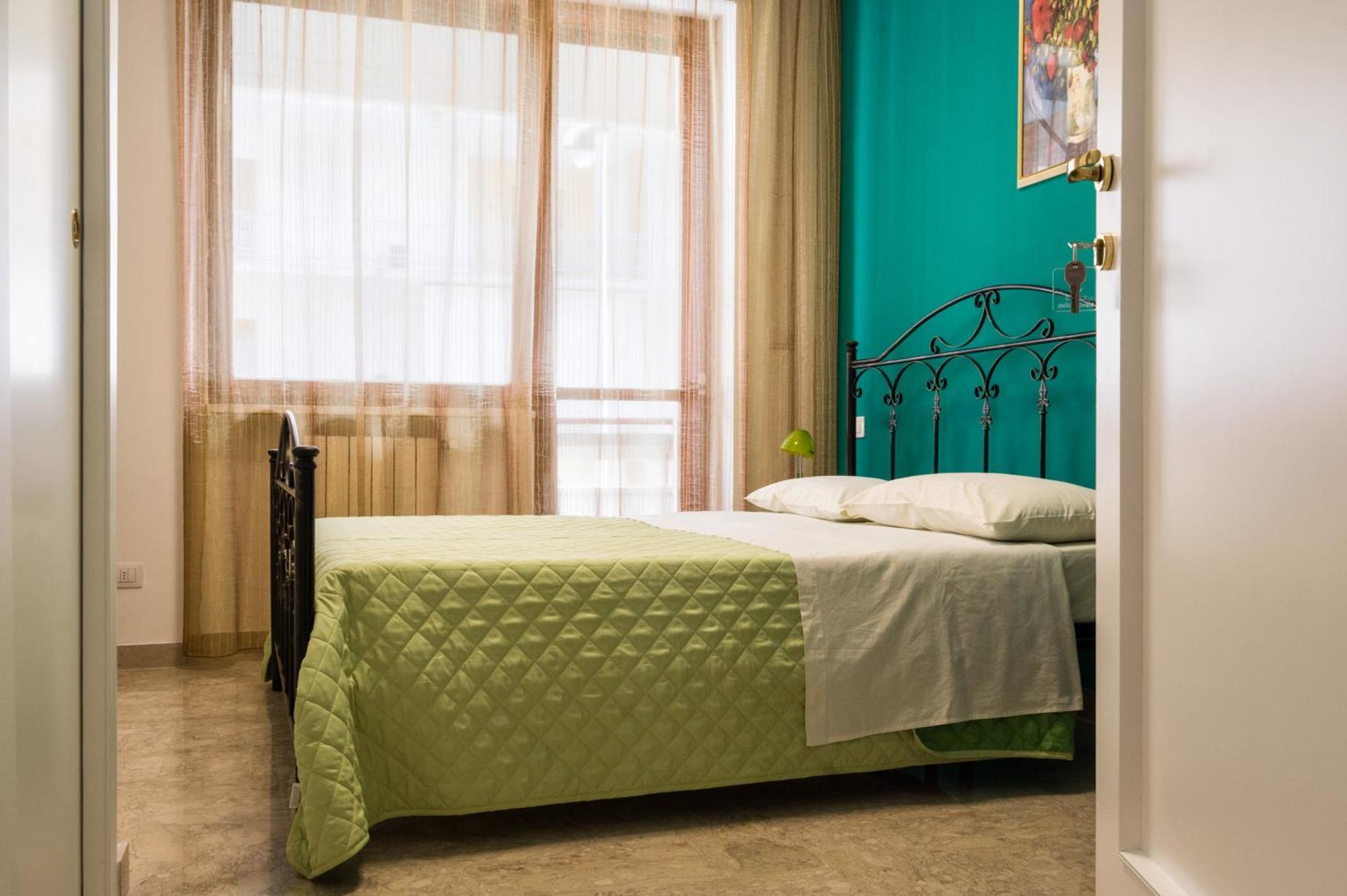 Double or Twin Room Private Bathroom