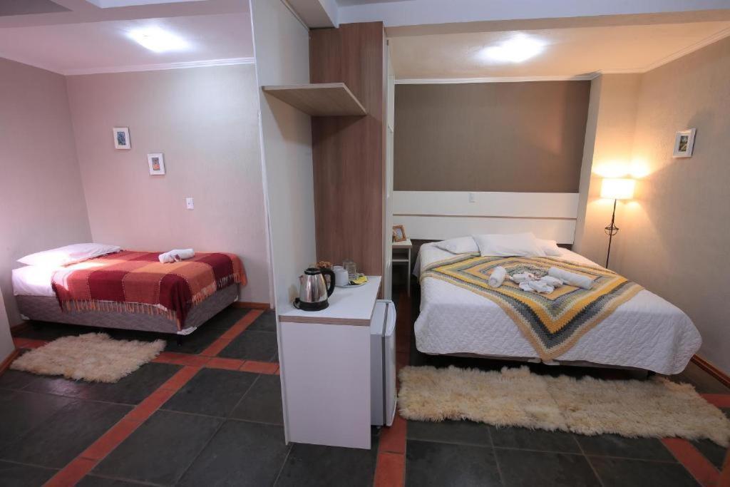 Family Room Private Bathroom