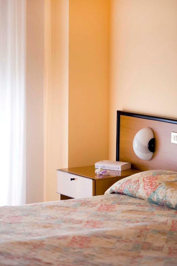 Double Room,831833462:JPEG