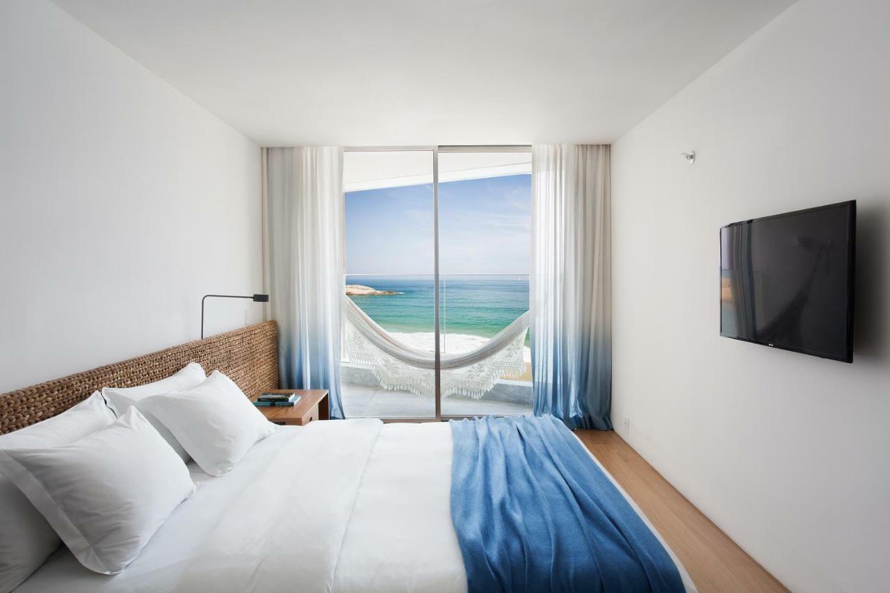 Large room balcony sea view,761740888:JPEG