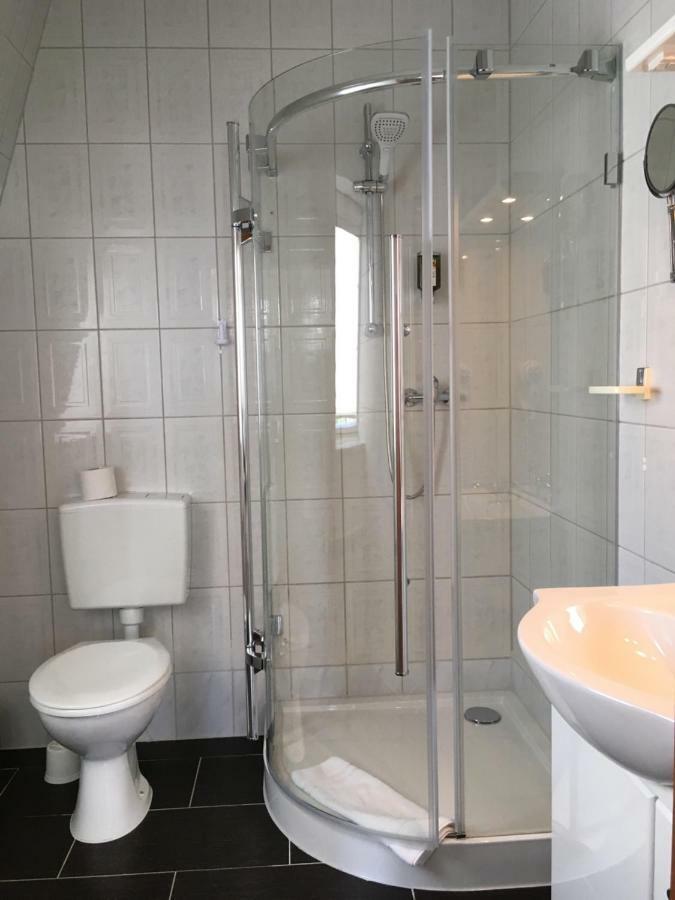 Double or Twin Room Bathroom,1641763622:JPEG