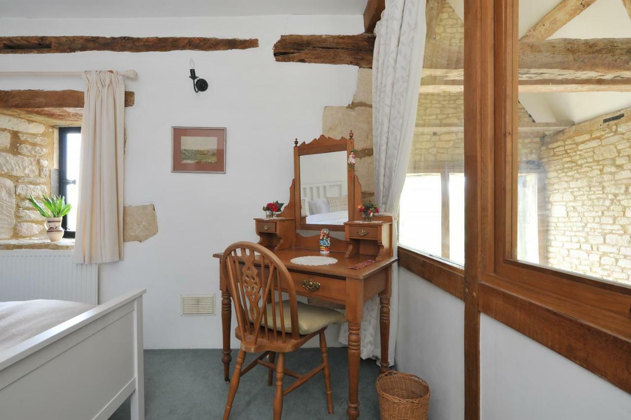 Double Room,862646870:JPEG