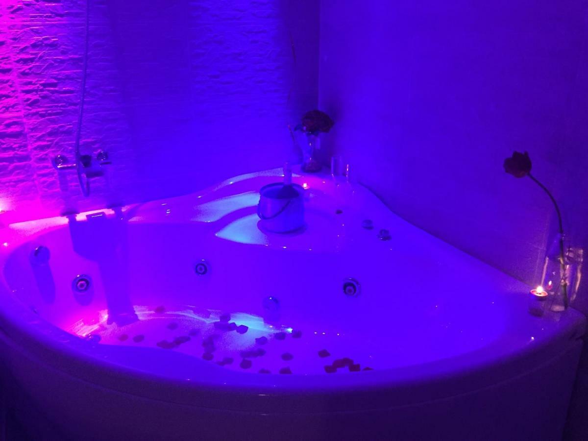 Double Room Spa Bath
