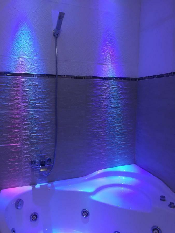 Double Room Spa Bath