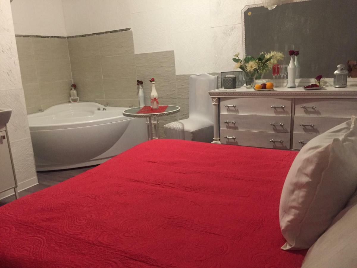 Double Room Spa Bath