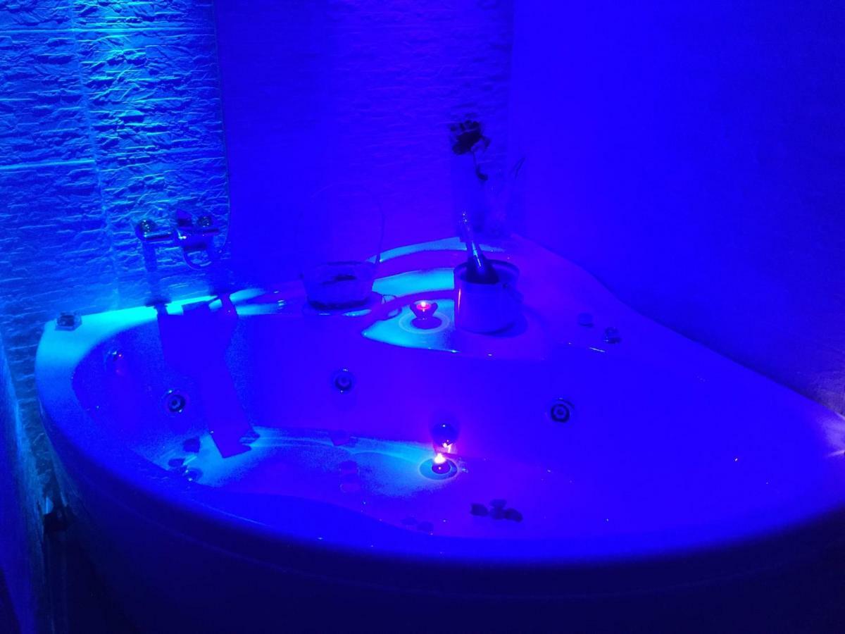 Double Room Spa Bath