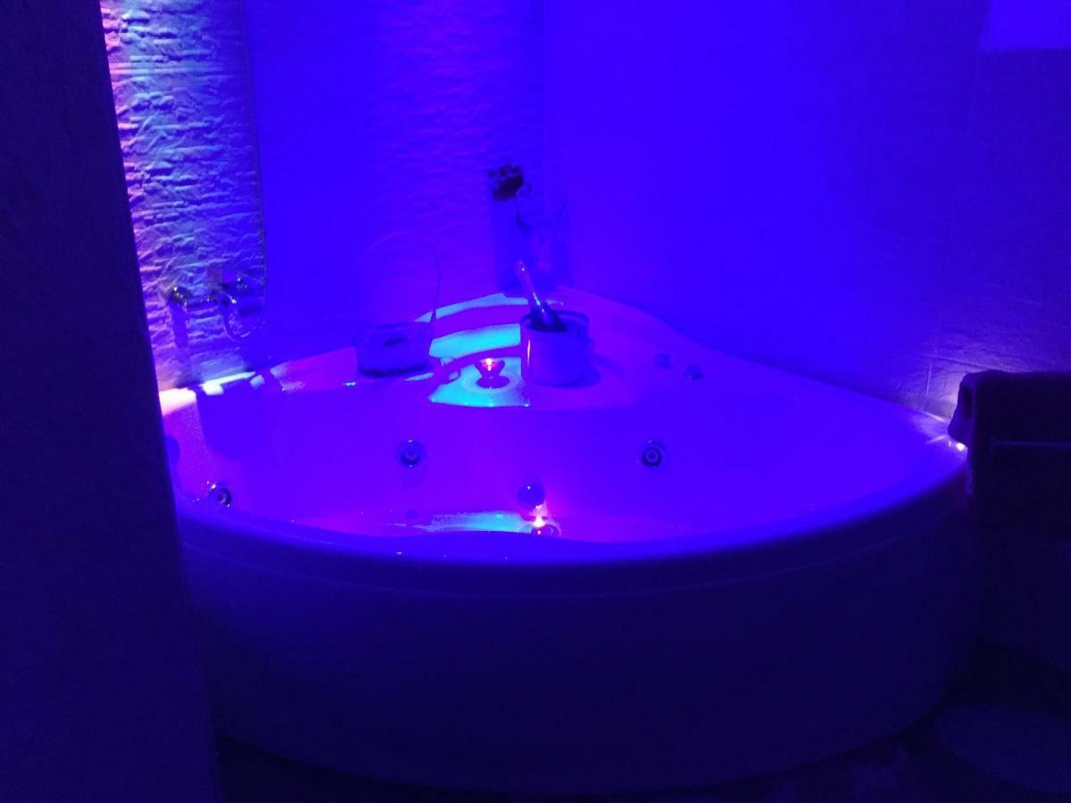 Double Room Spa Bath