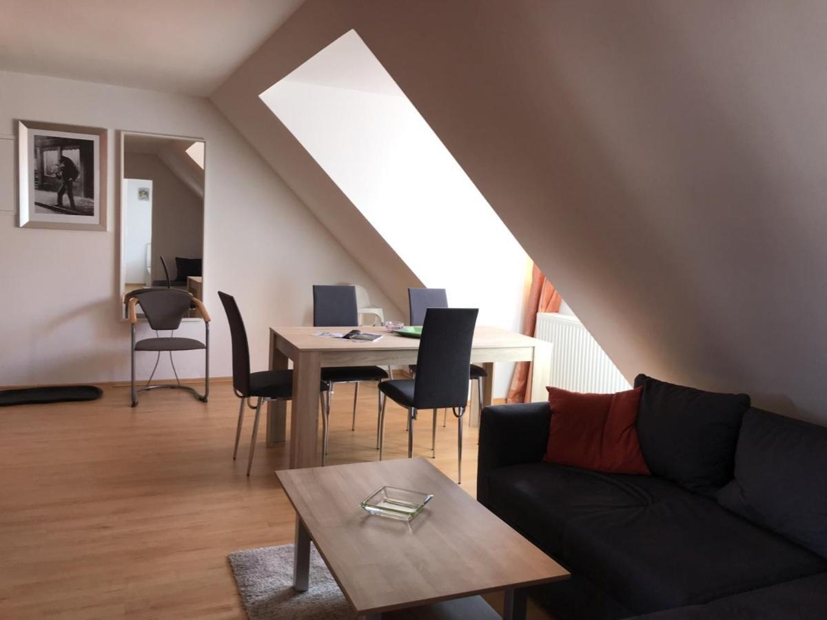 Two-Bedroom Apartment,919894288:JPEG