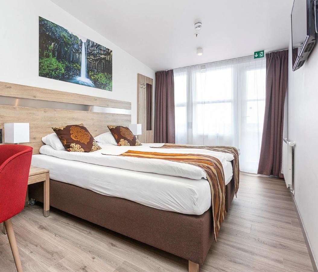 Double or Twin Room Sea View