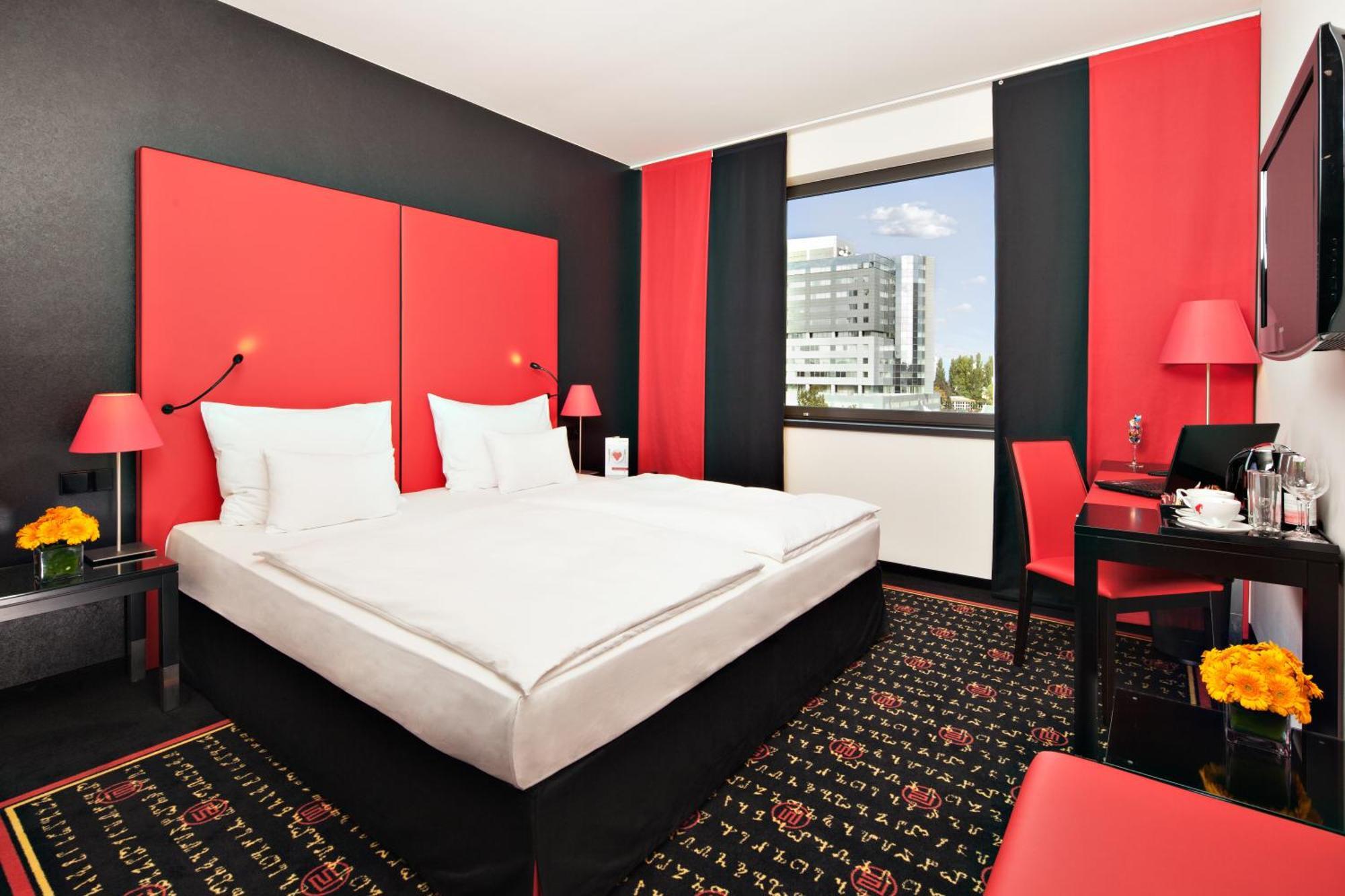 Executive Double Room,554612694:JPEG