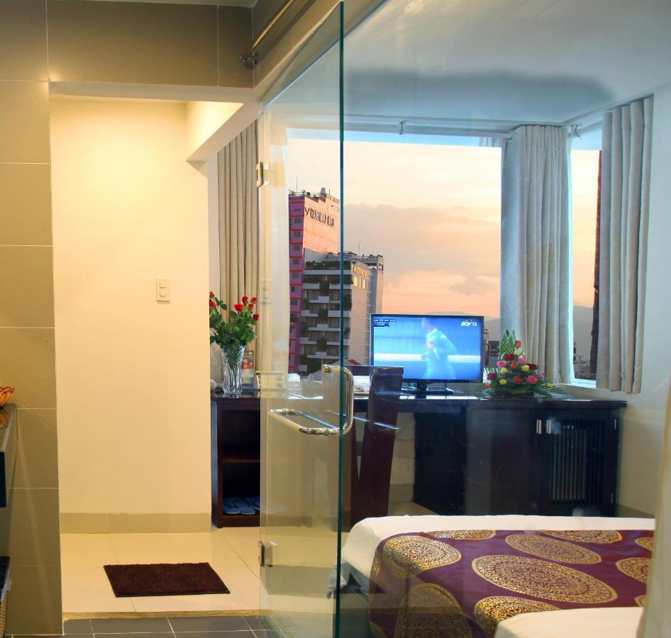 Deluxe Twin Room Balcony City View