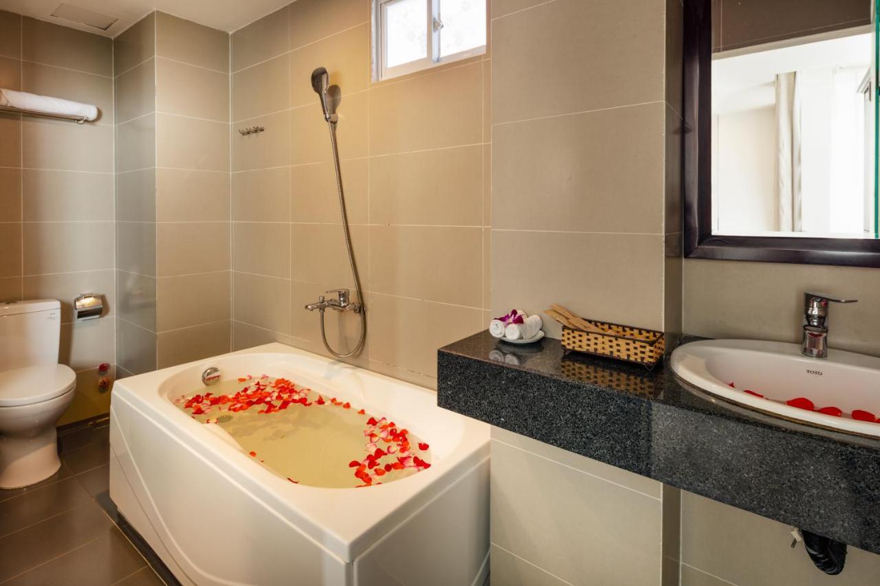 Deluxe Twin Room Balcony Sea View