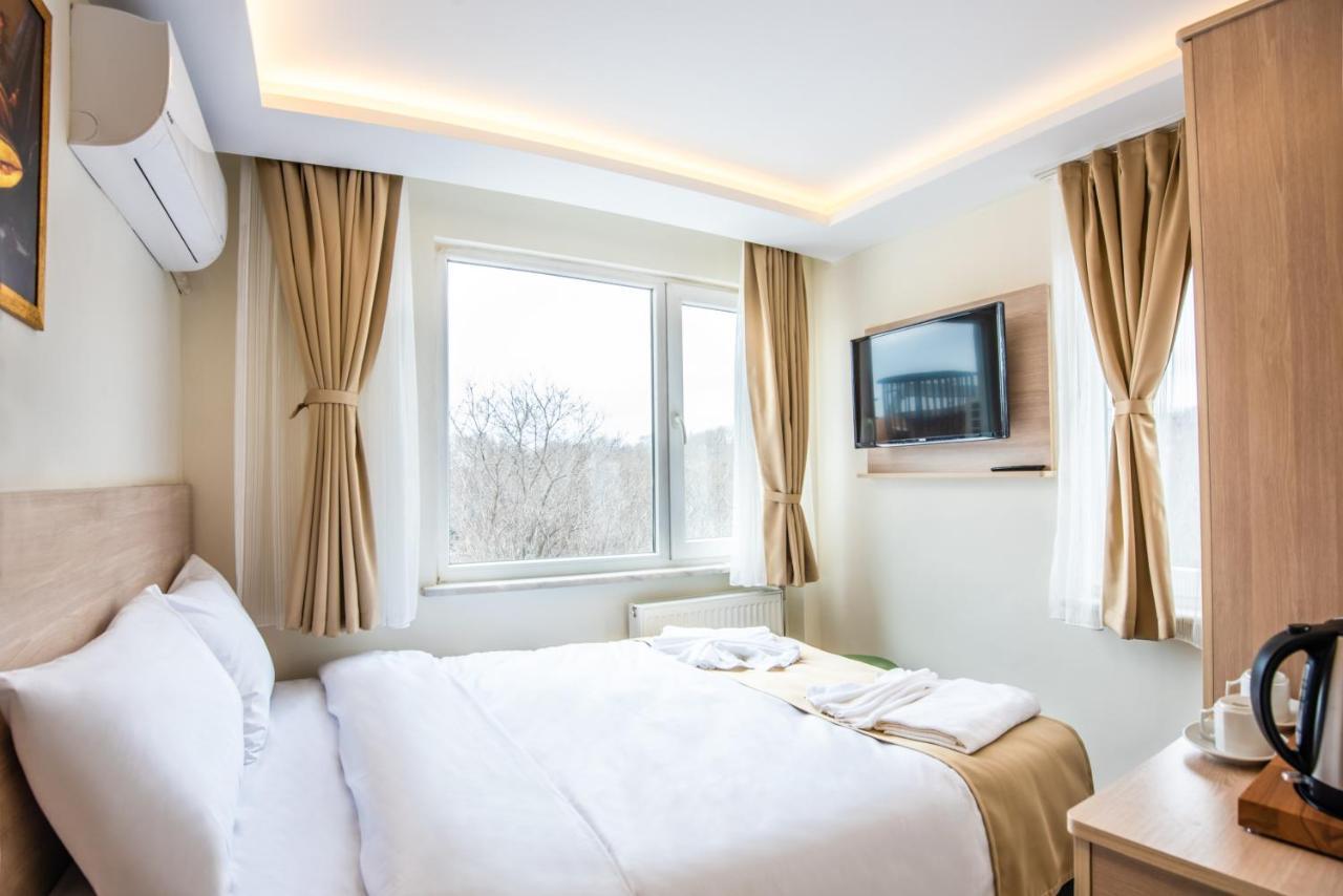 Standard Double or Twin Room,974425945:JPEG