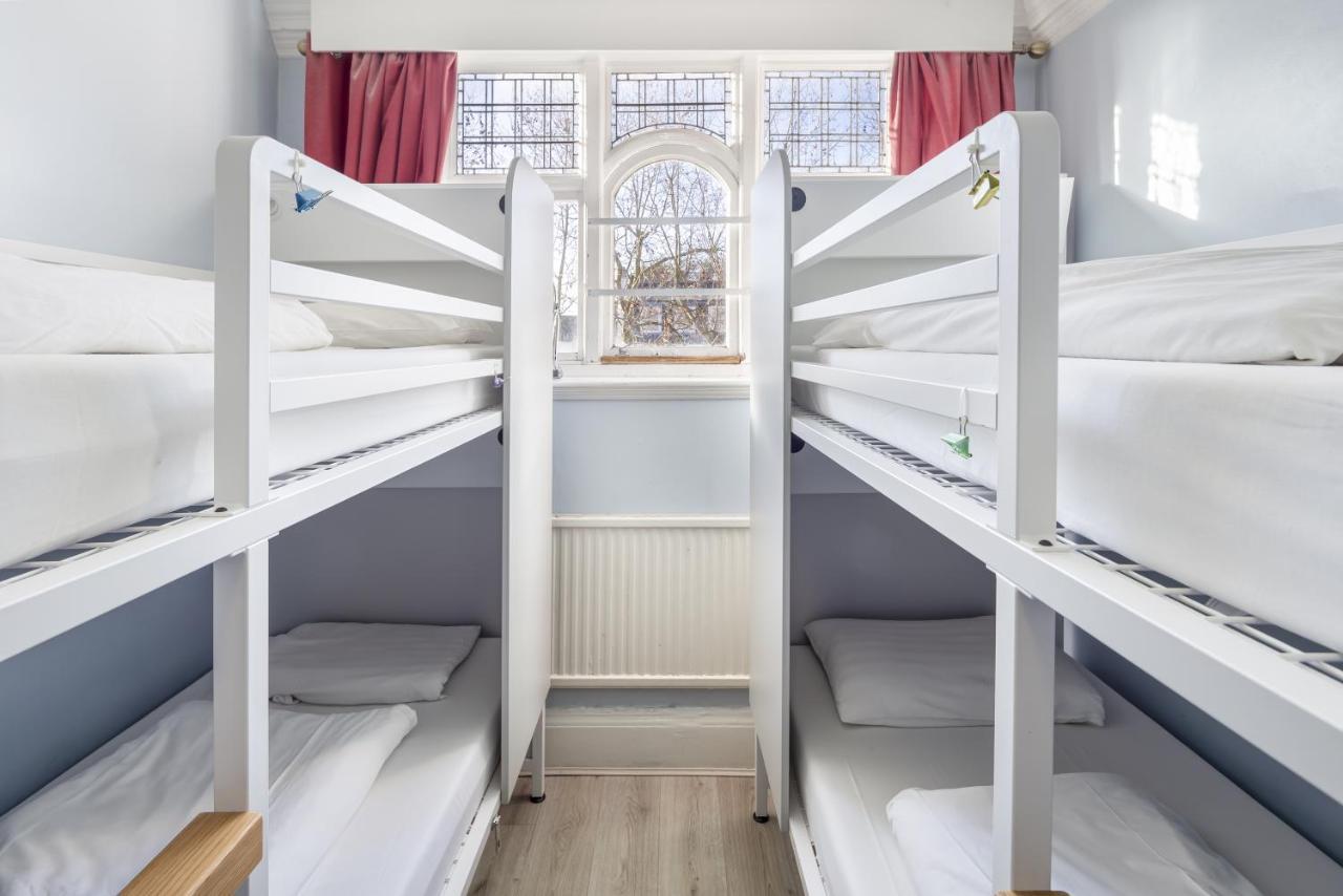 Bed in 6-Bed Mixed Dormitory Basic Ensuite (18–40 years)