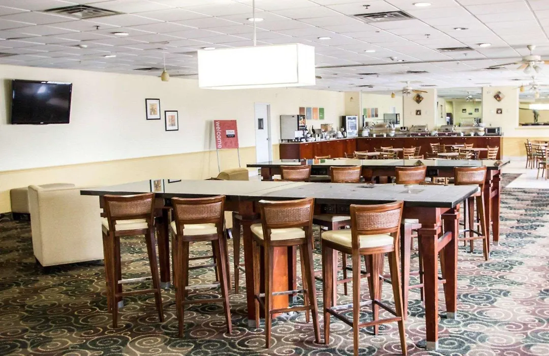 Quality Inn & Suites Winter Park Village Area-1