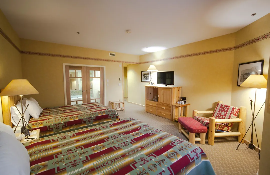 Brewster Mountain Lodge-1