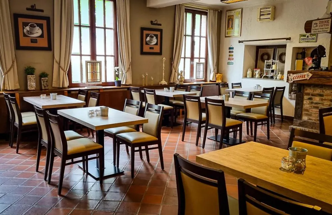 Hotel De Schacht-1