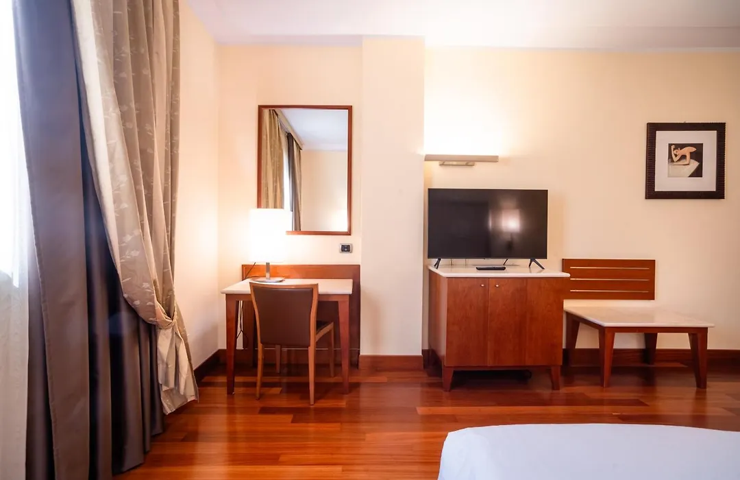 Hotel Airone - Ombrellone Incluso Al Bagno Dolce Vita A Marina Dal 1 Giugno Al 28 Settembre-1