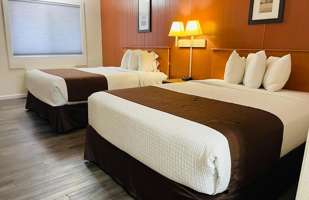 Sparta Inn-1