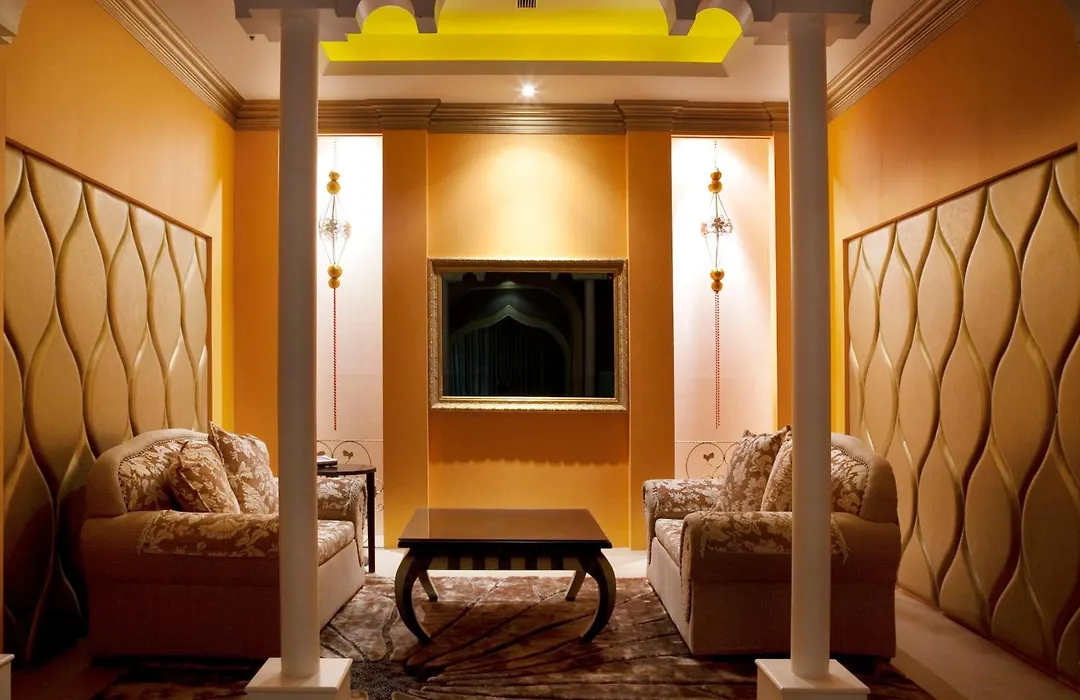 Dubai Motel-1